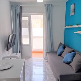 Appartement te huur voor € 1.500 per maand in Arona, Calle Venezuela