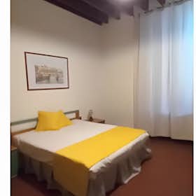 Private room for rent for €600 per month in Florence, Via Panicale