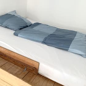 Mehrbettzimmer zu mieten für 475 € pro Monat in Berlin, Lützowstraße