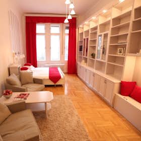 Apartment for rent for HUF 374,443 per month in Budapest, Régi posta utca