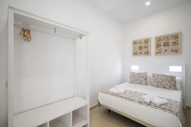 2-Bedroom Apartment in Calle de las Infantas, Madrid (1214406) room image 2