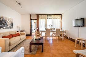 Appartement te huur voor € 2.000 per maand in Grândola, Rua do Zimbro