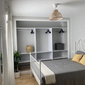Приватна кімната за оренду для 485 EUR на місяць у Alicante, Calle Maestro Marqués