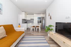 Appartement te huur voor € 1.670 per maand in Olhão, Rua João Lúcio Pereira