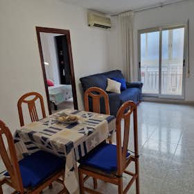 Apartment for rent for €1,100 per month in Tavernes Blanques, Carrer Reis Catòlics