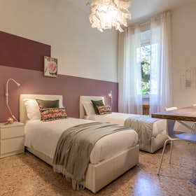 Building for rent for €3,400 per month in Rome, Via Benedetta