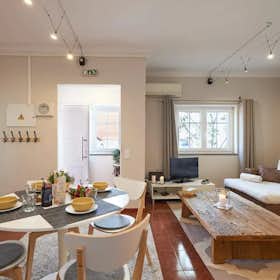 Appartamento for rent for 1.000 € per month in Cascais, Rua de Santa Rosa