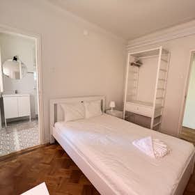 Private room for rent for €550 per month in Porto, Rua de Nossa Senhora de Fátima
