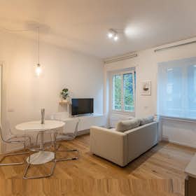 Apartment for rent for €2,200 per month in Rome, Viale delle Provincie