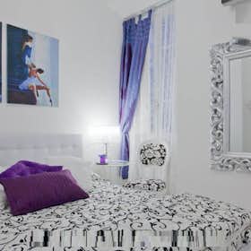 Apartment for rent for €2,200 per month in Rome, Via Parma