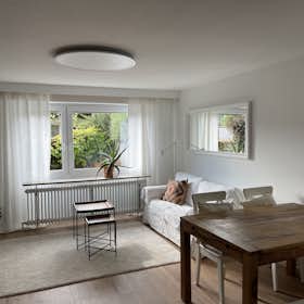 Apartment for rent for €2,200 per month in Leinfelden-Echterdingen, Paganiniweg