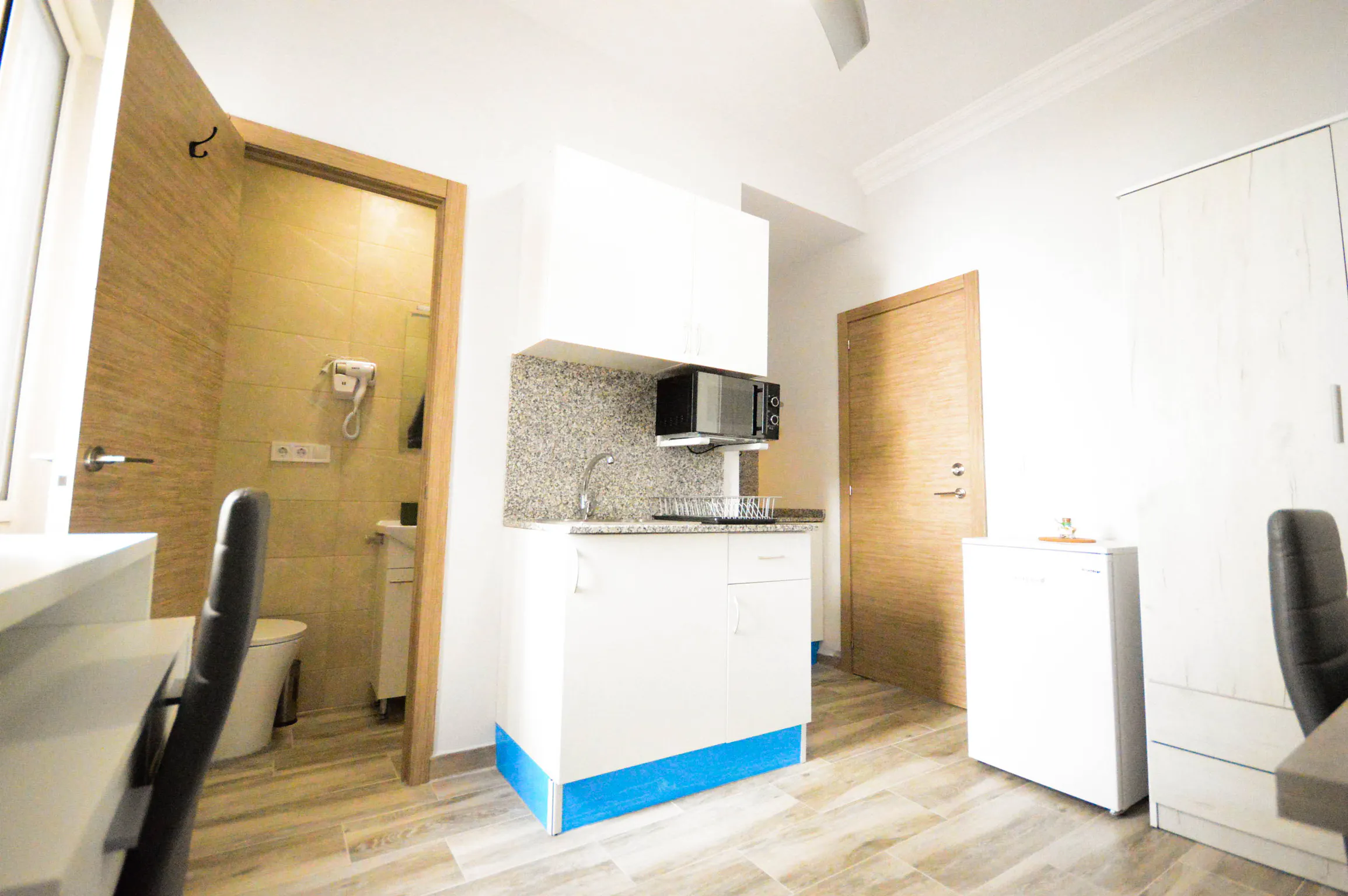 Private room in Carrer l'Amistat, Valencia (1217001) ROOM 3