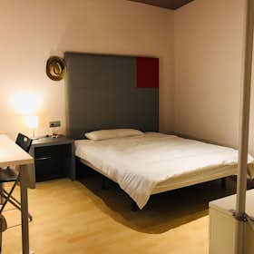 Private room for rent for €380 per month in Valencia, Carrer Linares