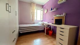Private room for rent for €450 per month in Coslada, Avenida de San Pablo