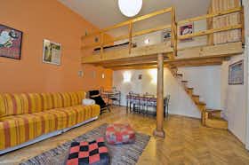 Appartamento in affitto a 279.333 HUF al mese a Budapest, Ó utca