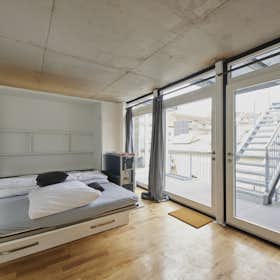 Studio for rent for € 1.439 per month in Hamburg, Steilshooper Straße