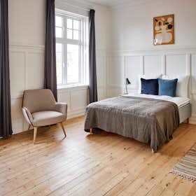 Private room for rent for DKK 6,251 per month in Århus, Fredensgade