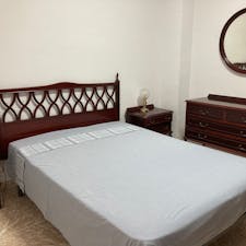 Private room for rent for €310 per month in Getafe, Calle Brunete