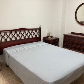 Отдельная комната сдается в аренду за 310 € в месяц в Getafe, Calle Brunete