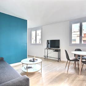 Apartment for rent for €1,924 per month in Paris, Rue de Clignancourt