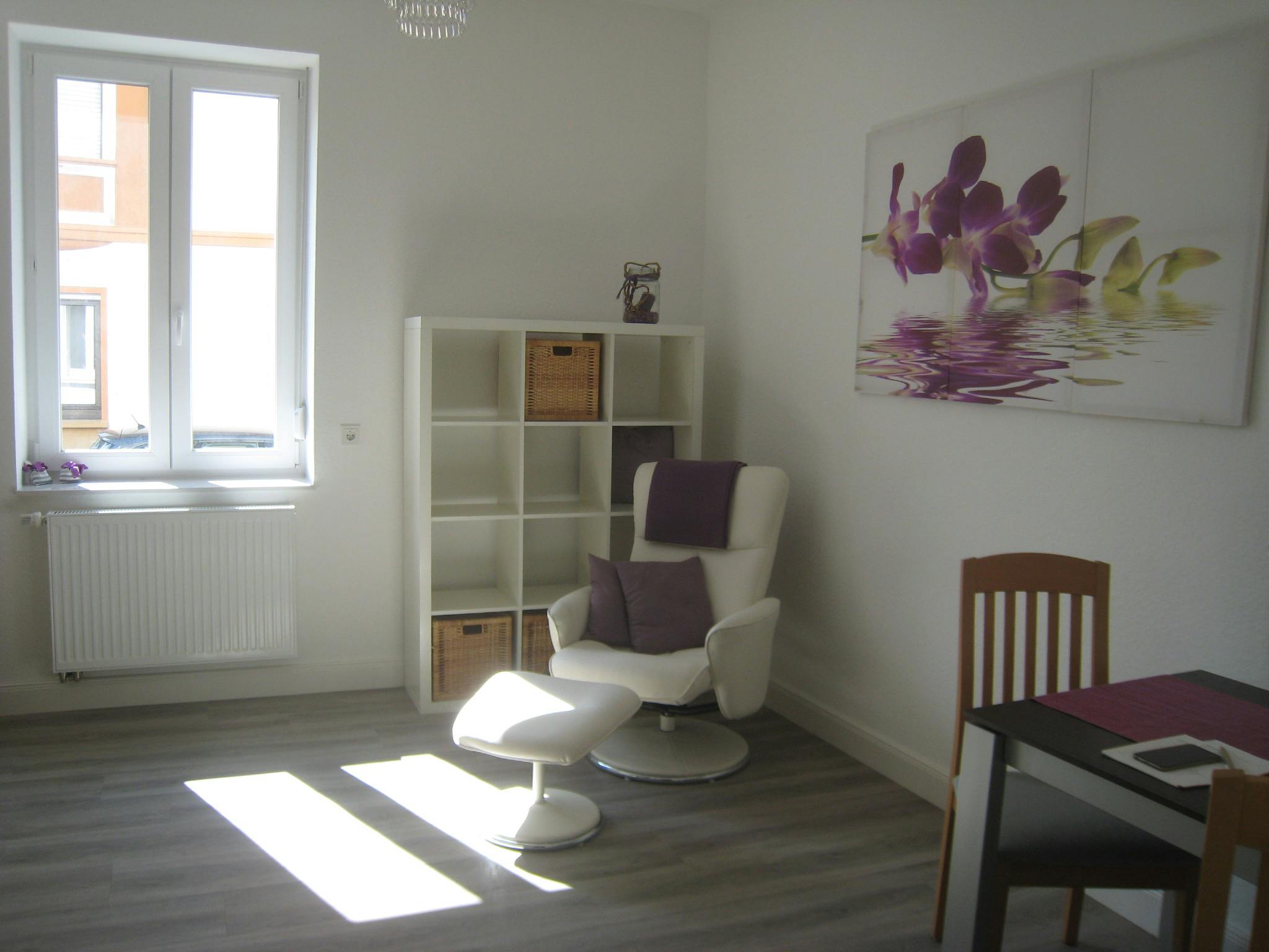 Apartment for rent for €1,250 per month in Frankfurt am Main, Auf der Beun