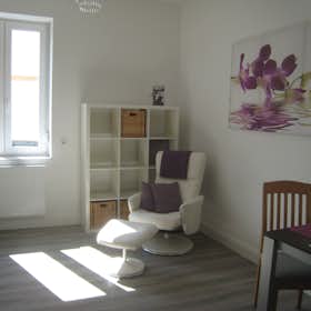Wohnung for rent for 1.170 € per month in Frankfurt am Main, Auf der Beun