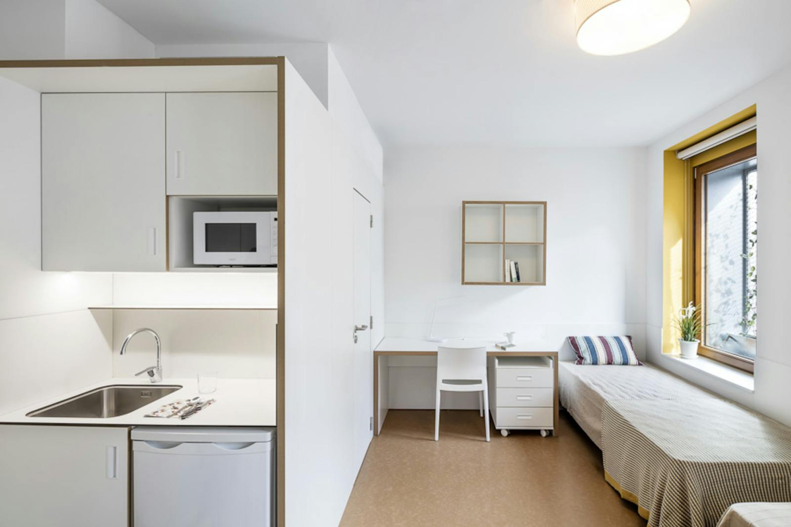 Shared room for rent for €825 per month in Barcelona, Plaça de les Caramelles