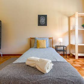 Private room for rent for €540 per month in Porto, Rua de João de Oliveira Ramos
