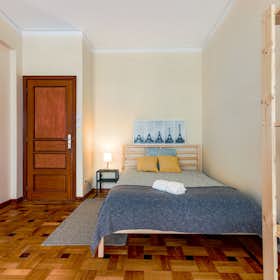 Private room for rent for €640 per month in Porto, Rua de João de Oliveira Ramos