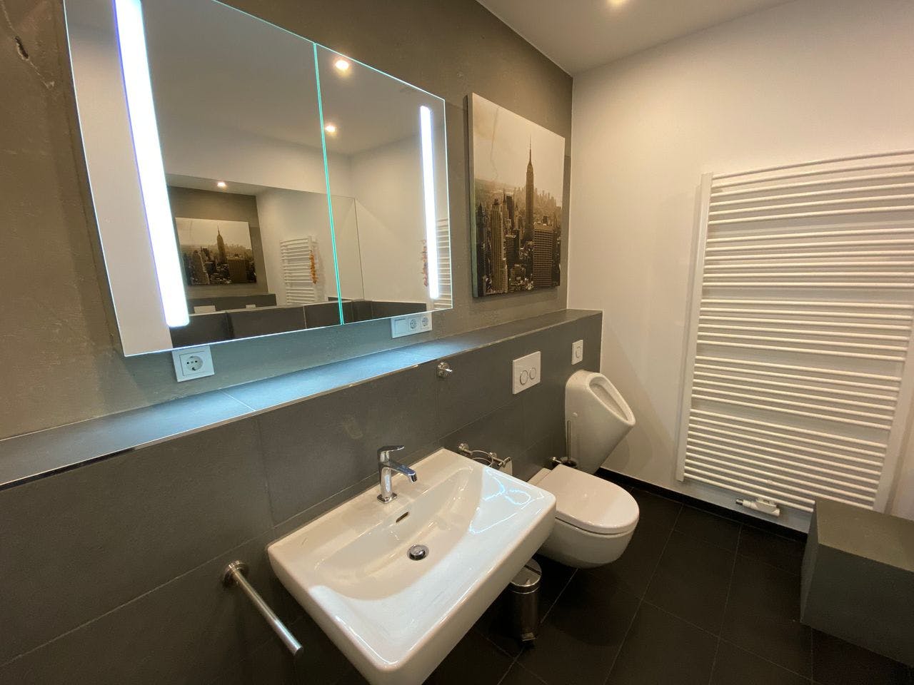 preview gallery tile