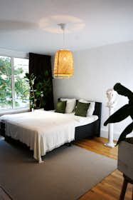 Apartamento en alquiler por 2150 € al mes en Utrecht, Van Bijnkershoeklaan