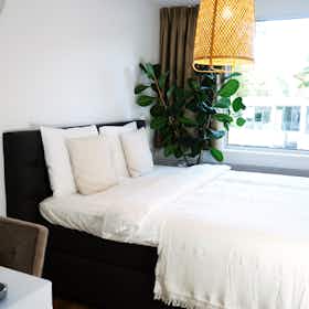 Отдельная комната сдается в аренду за 1 250 € в месяц в Utrecht, Van Bijnkershoeklaan