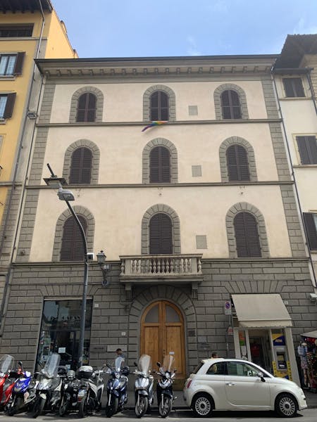 Largo Fratelli Alinari, Florence