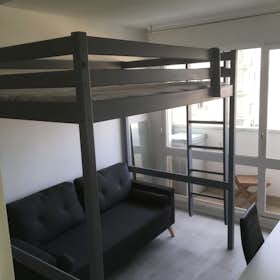 Private room for rent for €630 per month in Aubervilliers, Rue Danielle Casanova