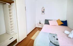 私人房间 正在以 €800 的月租出租，其位于 Sitges, Carrer Illa de Cuba