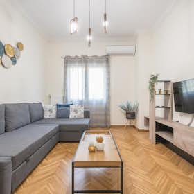 Apartment for rent for €2,300 per month in Athens, Papadiamantopoulou