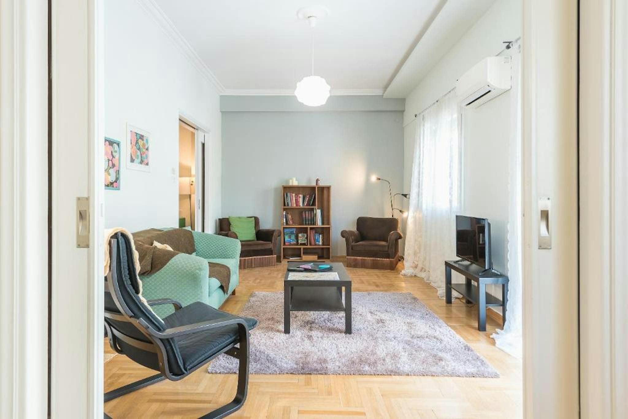 Nakou, Athens preview