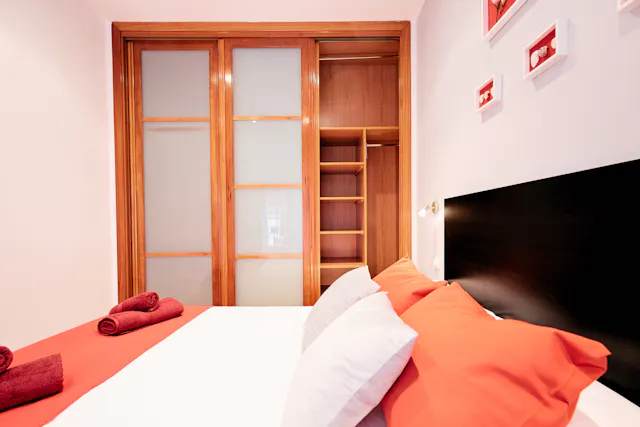 2-Bedroom Apartment in Calle del Porvenir, Madrid (1224207) room image 2
