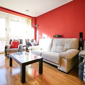Apartment for rent for €2,001 per month in Madrid, Calle de Cáceres