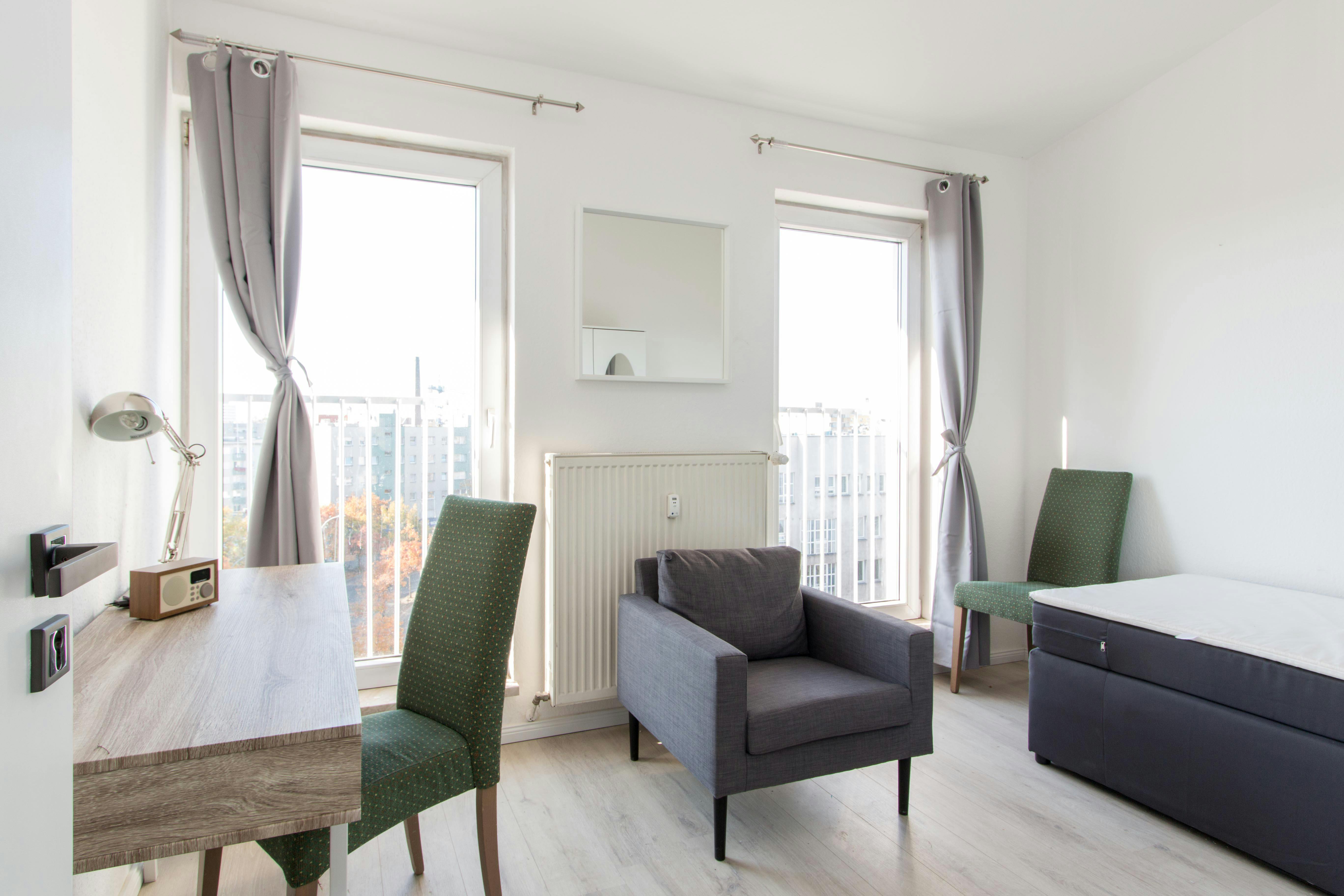 Apartment for rent for €2,100 per month in Berlin, Reinickendorfer Straße