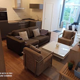Appartement for rent for 1 350 € per month in Eindhoven, Blaarthemseweg