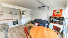 Appartement te huur voor € 1.500 per maand in Málaga, Calle Prim