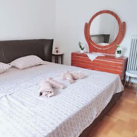Appartement te huur voor € 1.100 per maand in Álimos, Koryzi