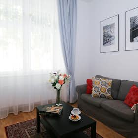 Apartment for rent for CZK 37,377 per month in Prague, Na Kozačce