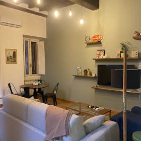 Apartment for rent for €3,000 per month in Rome, Via dei Chiavari