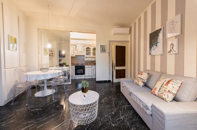 2-Bedroom Apartment in Via dell'Oriuolo, Florence (1227635) room image 2