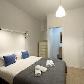 Private room for rent for €759 per month in Barcelona, Carrer de Vilamarí