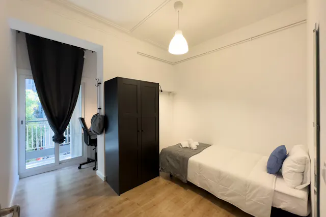 Private room in Carrer de Vilamarí, Barcelona (1228459) room image 1