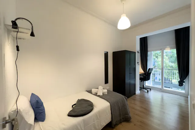 Private room in Carrer de Vilamarí, Barcelona (1228460) room image 1