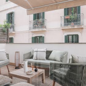 Apartment for rent for €4,676 per month in Barcelona, Carrer del Doctor Rizal
